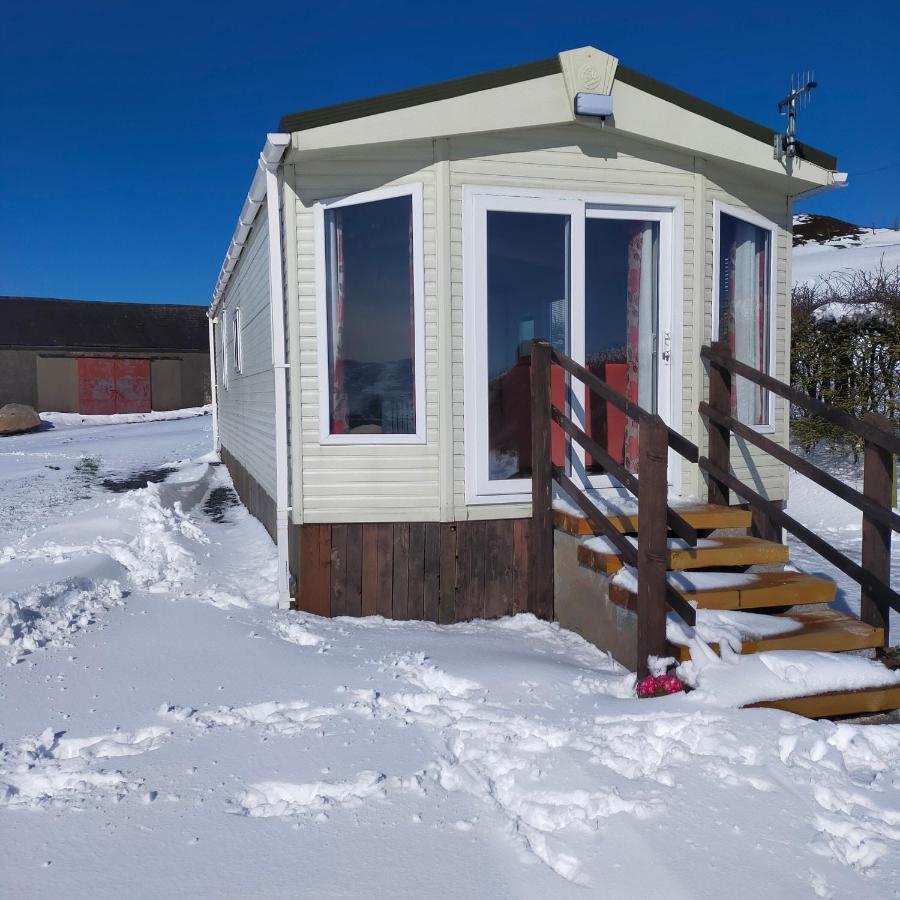 Slieve Croob Cosy Caravan Finnis Экстерьер фото